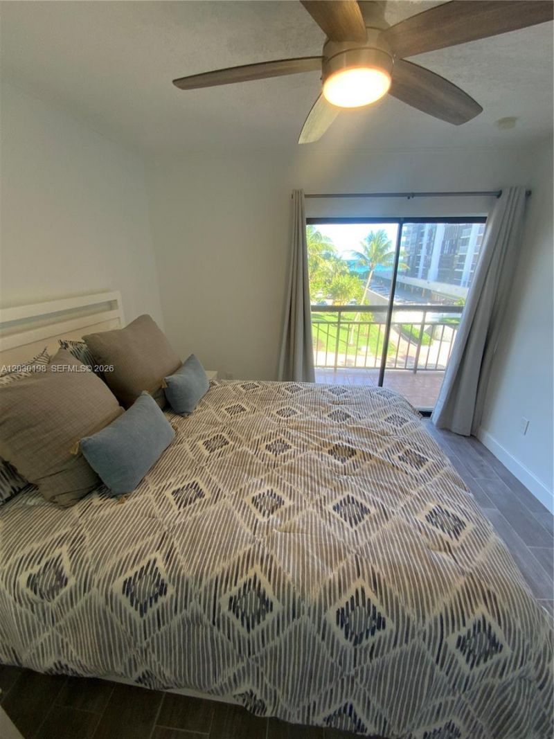 6444 Collins Ave , Unit A6, Miami Beach, FL 33141 Photo