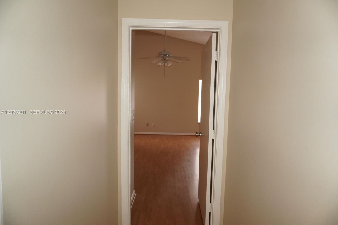 2010 NW 182nd Ter, Pembroke Pines, FL 33029 Photo