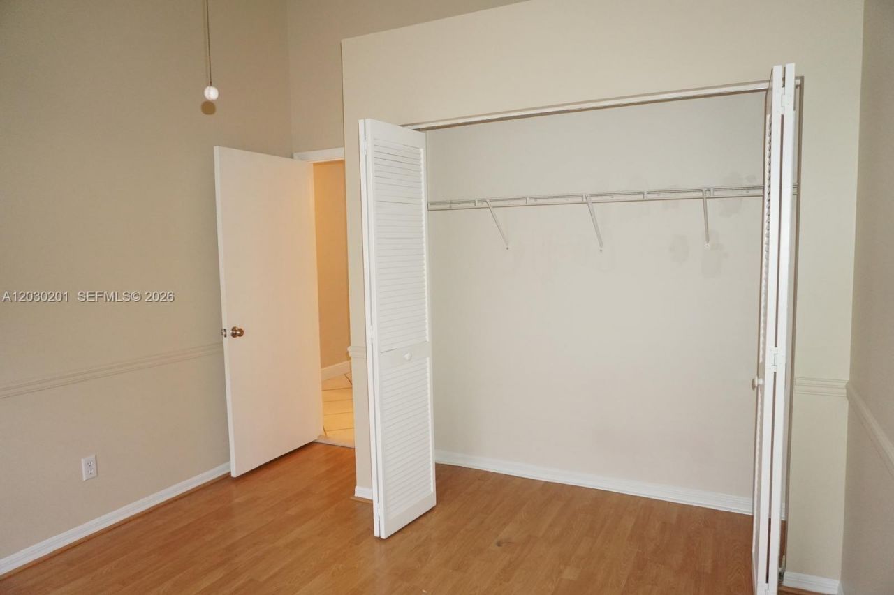 2010 NW 182nd Ter, Pembroke Pines, FL 33029 Photo