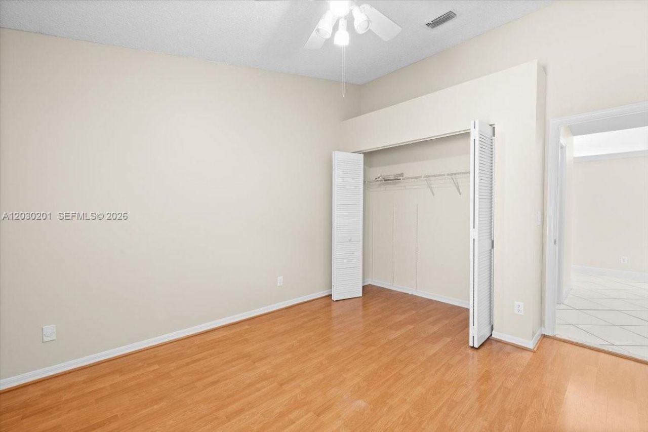 2010 NW 182nd Ter, Pembroke Pines, FL 33029 Photo