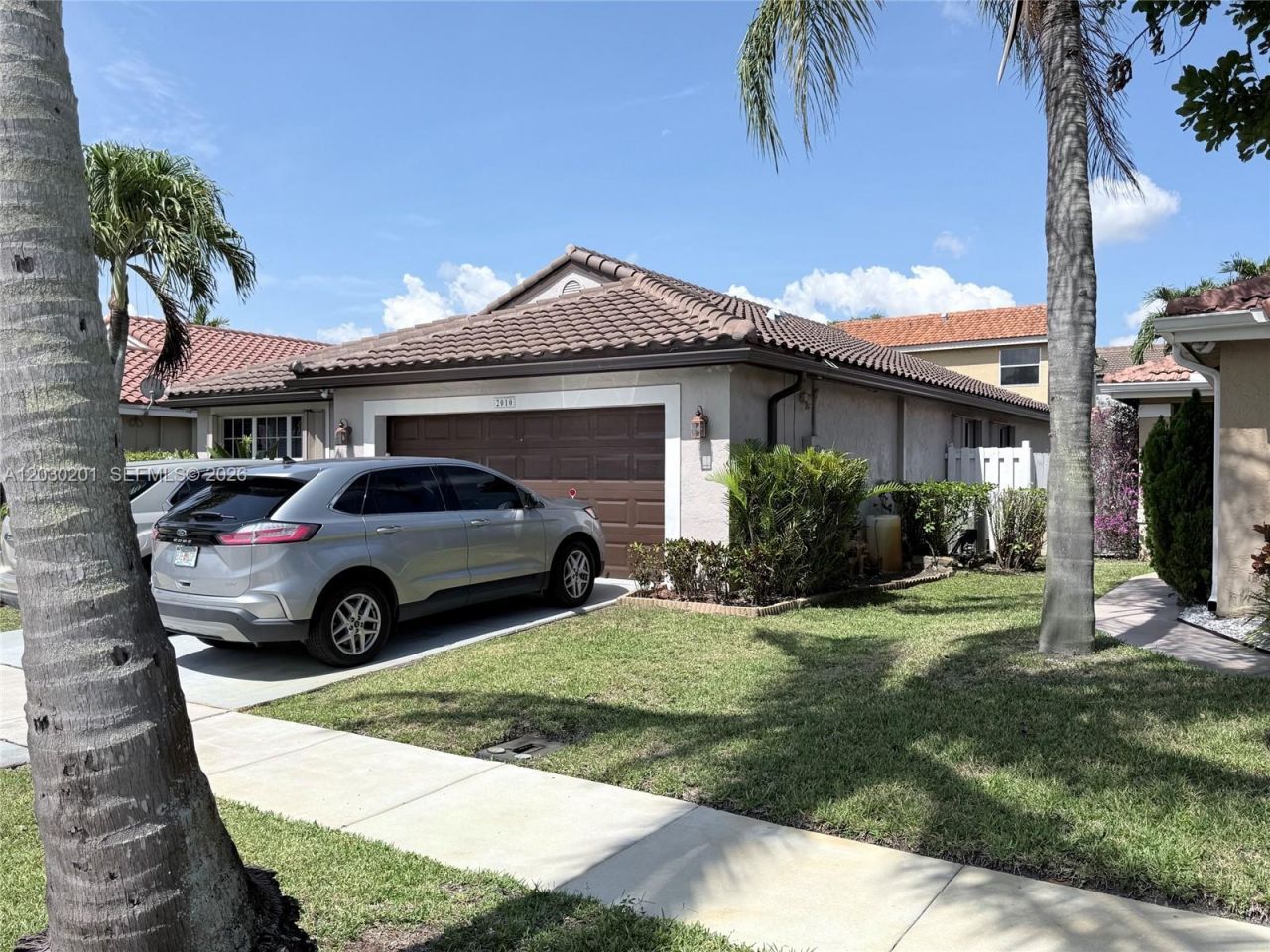 2010 NW 182nd Ter , Pembroke Pines, FL 33029 Photo