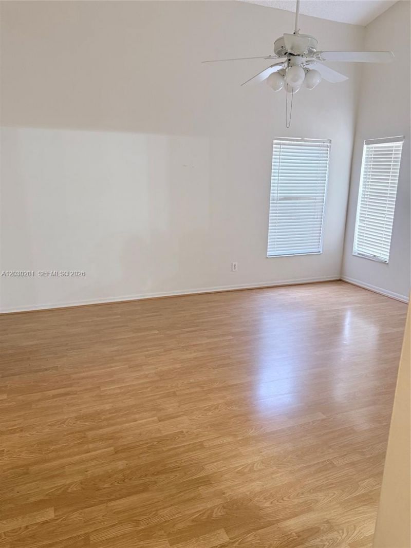 2010 NW 182nd Ter , Pembroke Pines, FL 33029 Photo