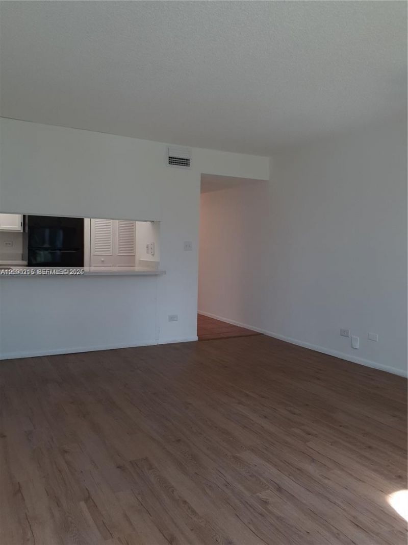 3670 Inverrary Dr , Unit 2M, Lauderhill, FL 33319 Photo