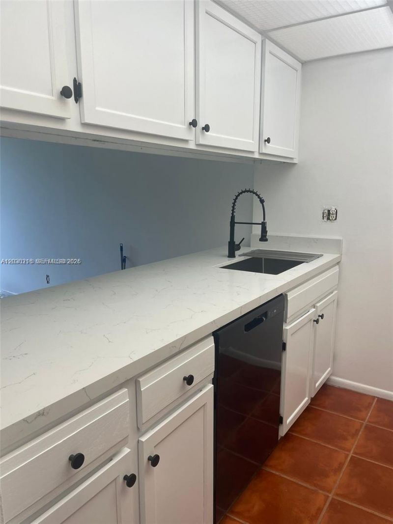 3670 Inverrary Dr , Unit 2M, Lauderhill, FL 33319 Photo