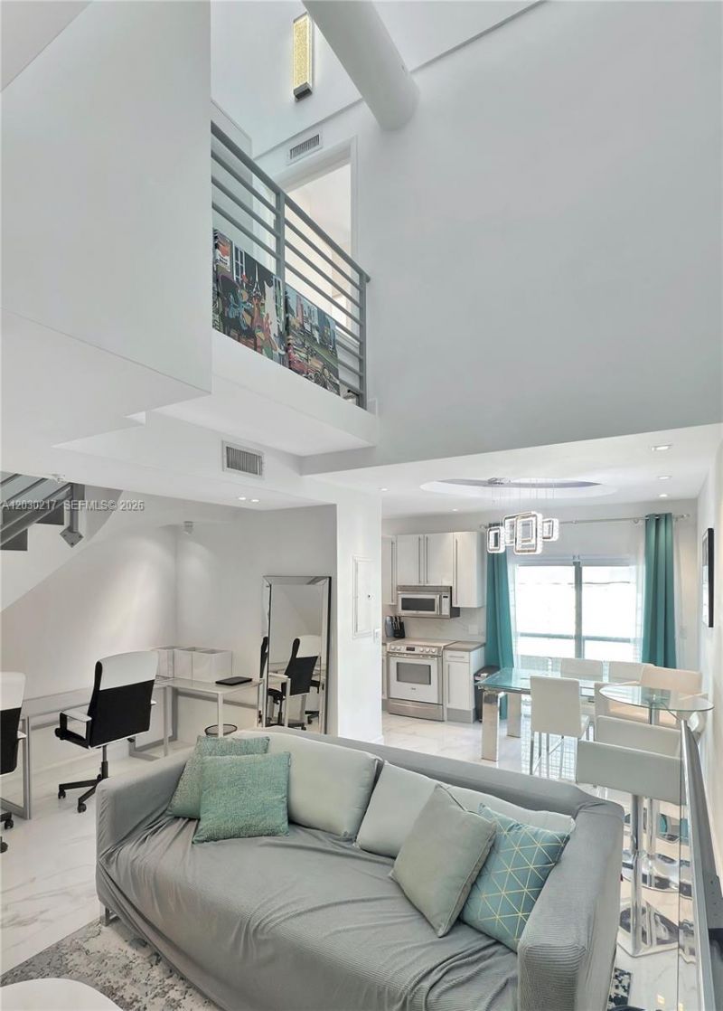 734 Michigan Ave, Miami Beach, FL 33139 Photo