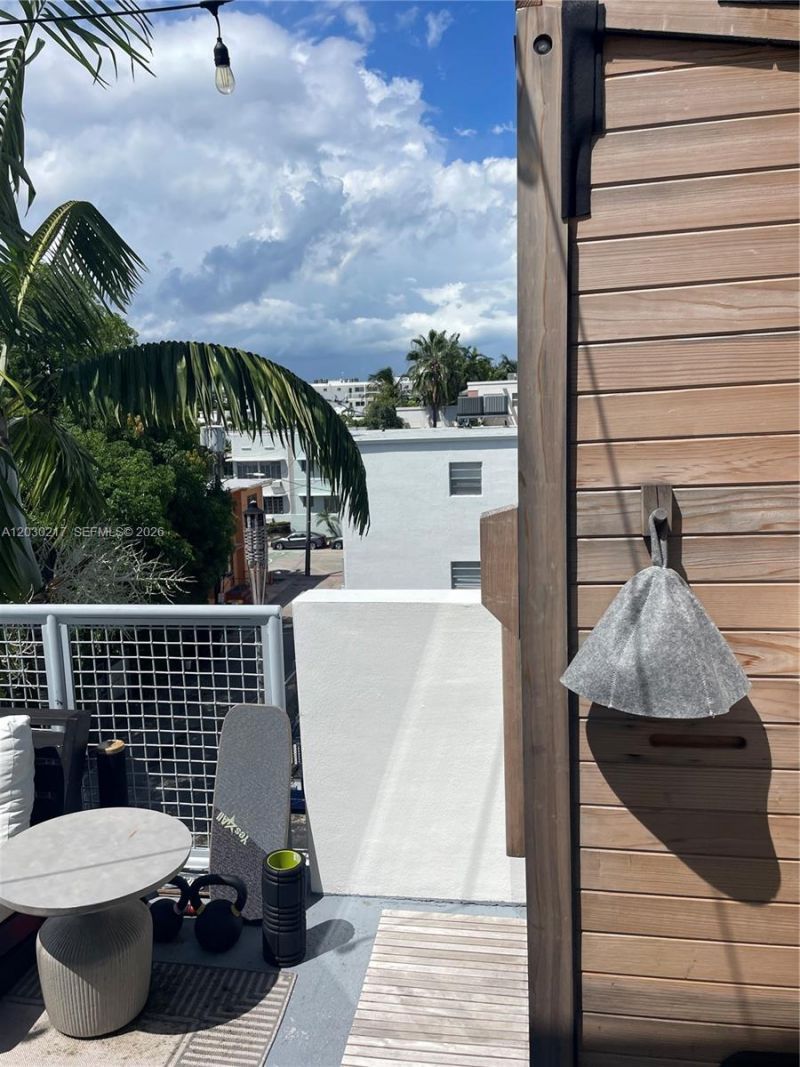 734 Michigan Ave, Miami Beach, FL 33139 Photo