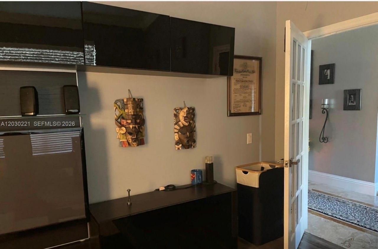 2131 NW 129th Ter , Pembroke Pines, FL 33028 Photo
