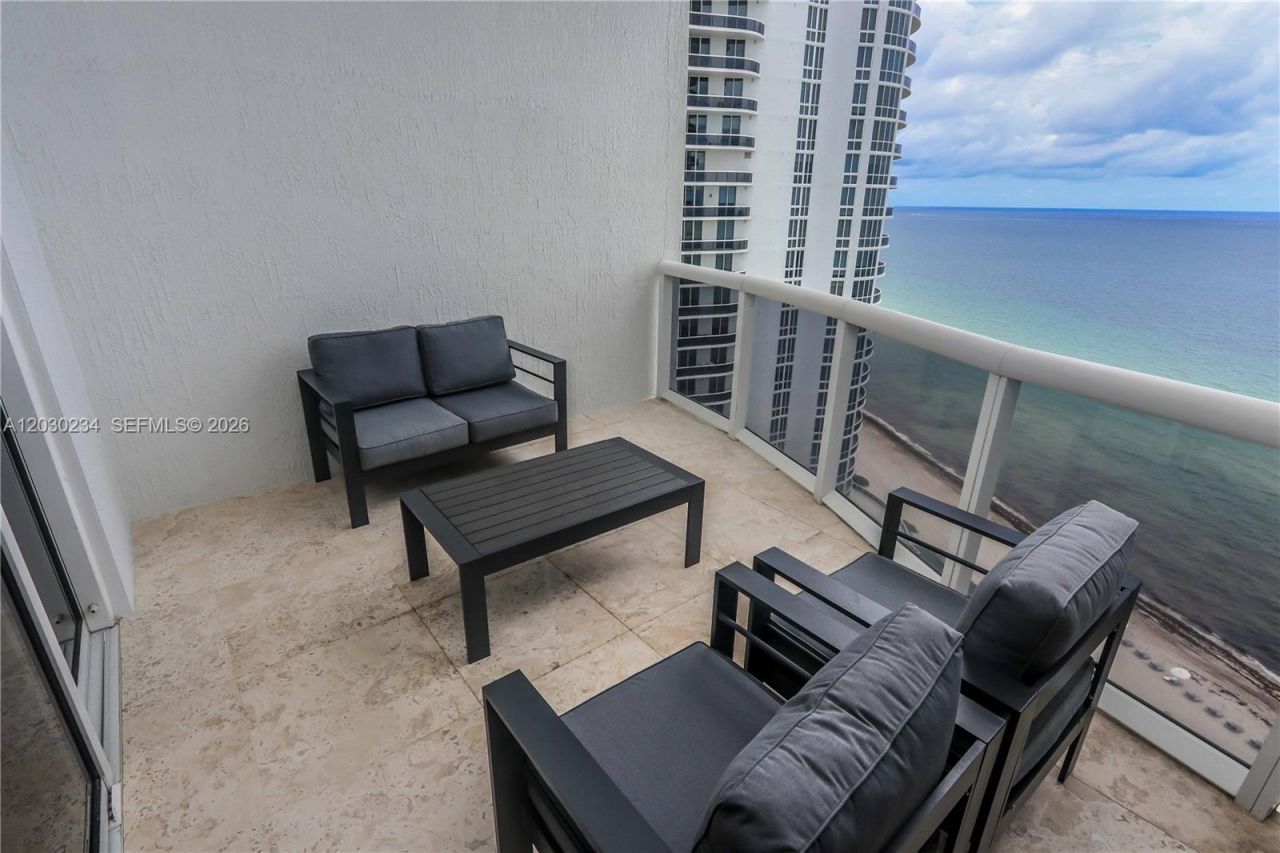 15901 Collins Ave , Unit 2004, Sunny Isles Beach, FL 33160 Photo