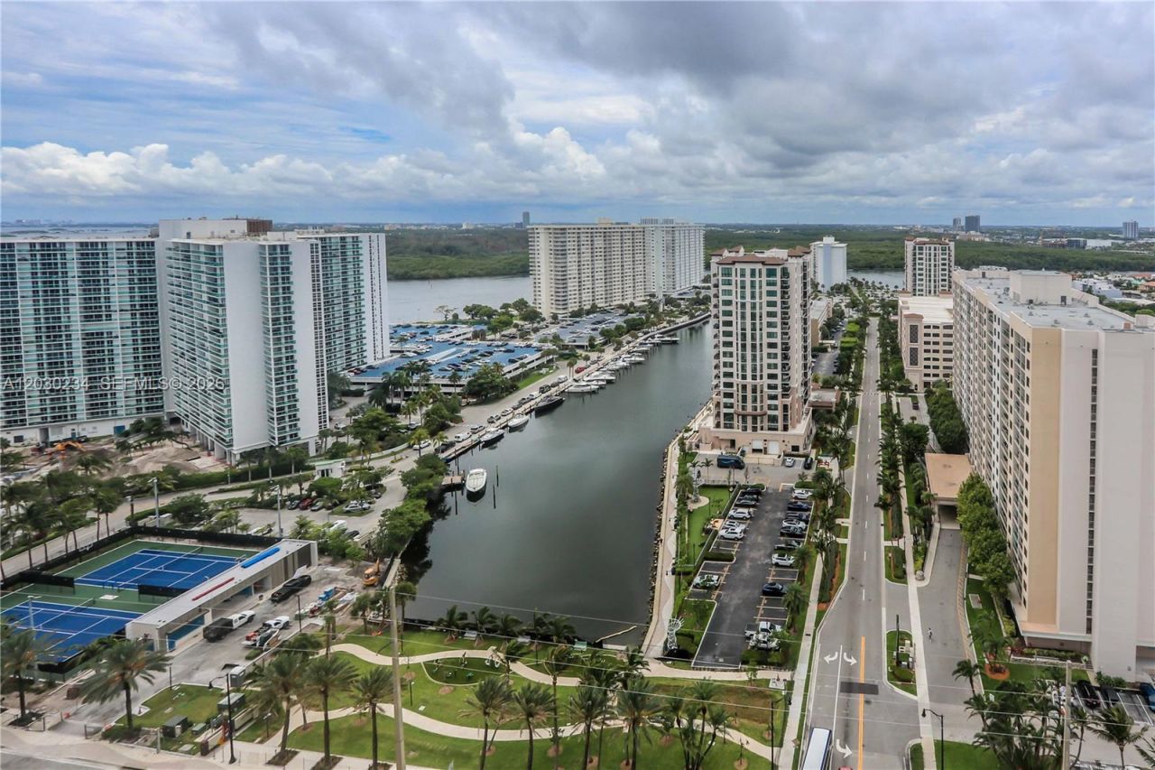 15901 Collins Ave , Unit 2004, Sunny Isles Beach, FL 33160 Photo
