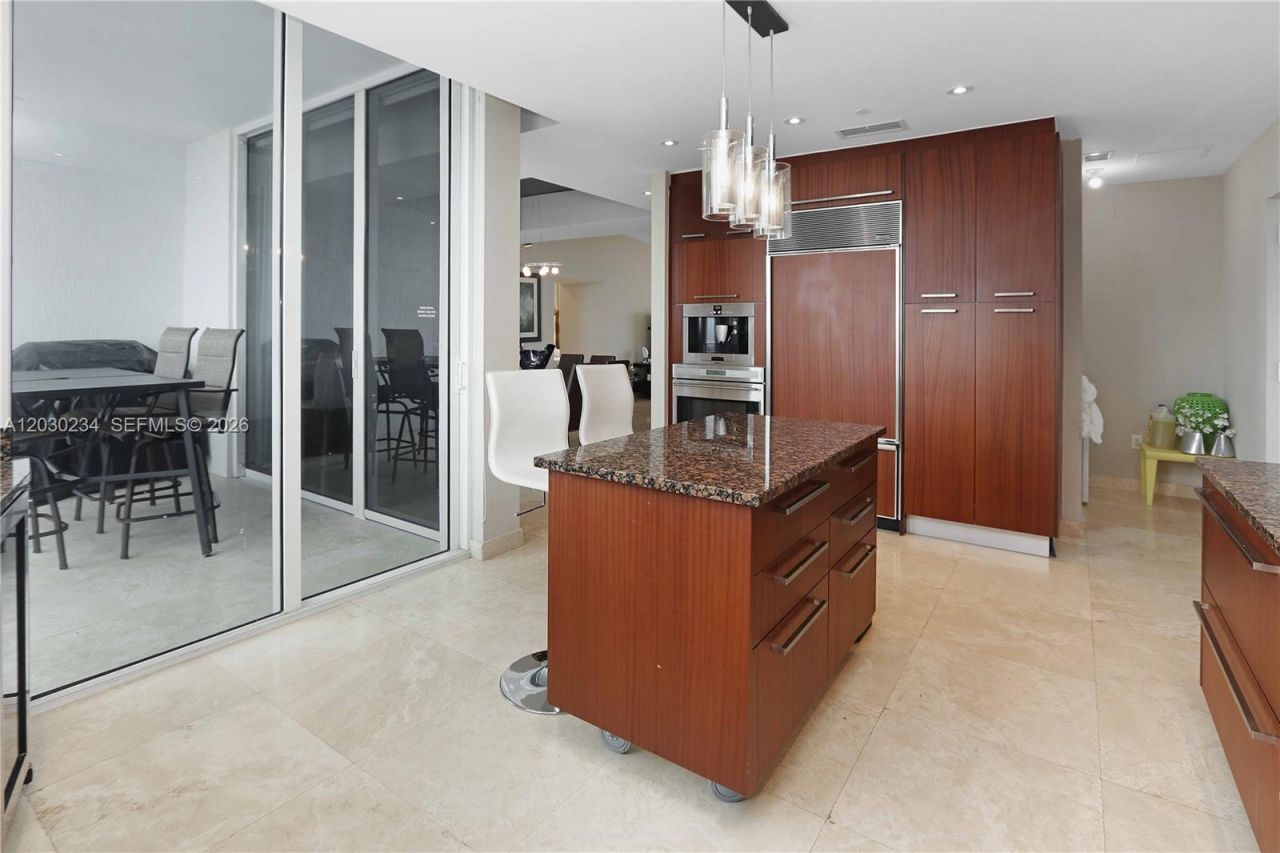 15901 Collins Ave , Unit 2004, Sunny Isles Beach, FL 33160 Photo