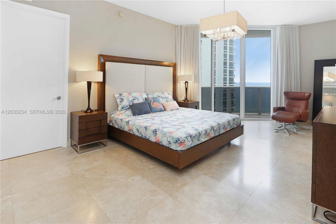 15901 Collins Ave , Unit 2004, Sunny Isles Beach, FL 33160 Photo