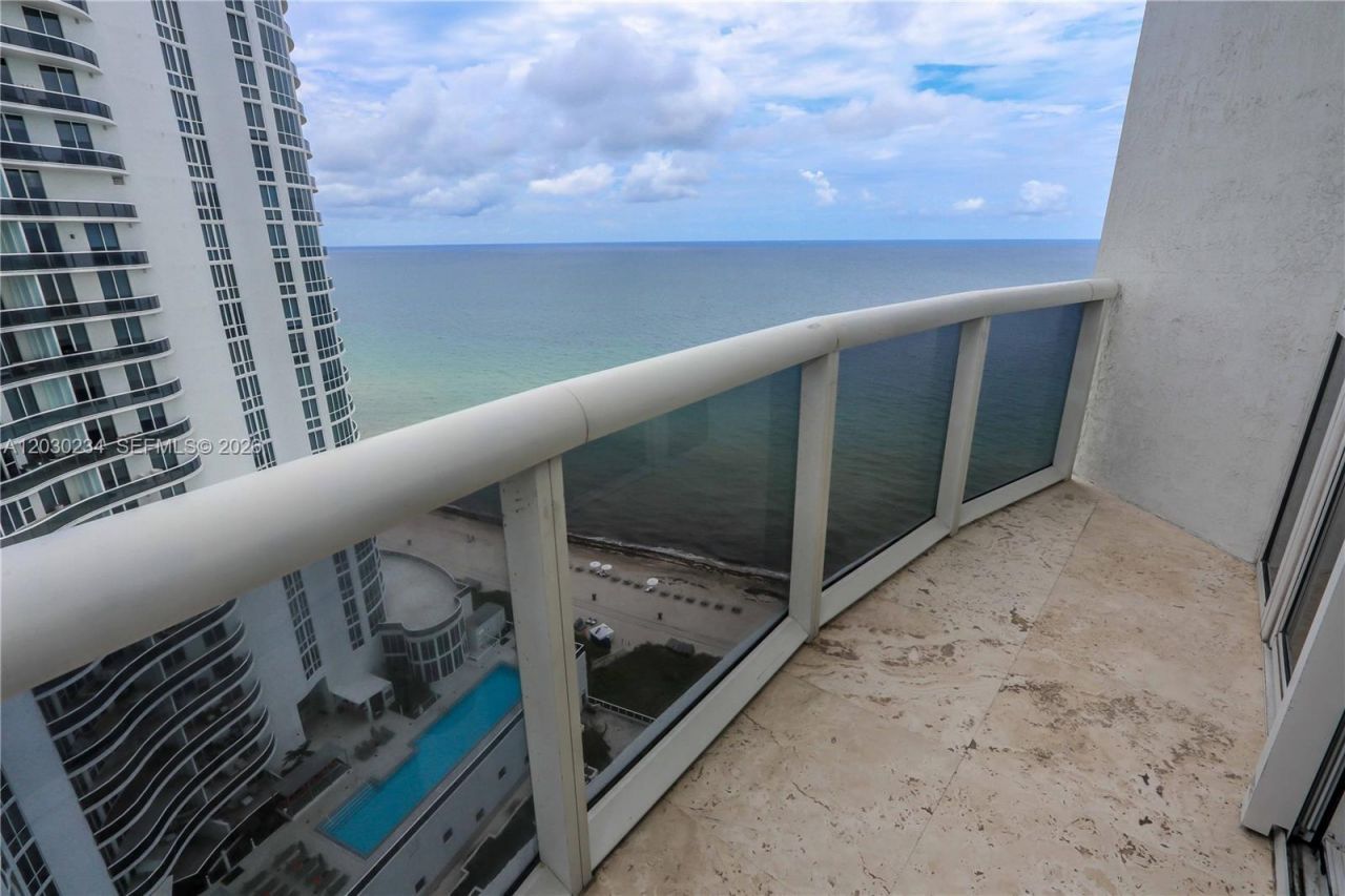 15901 Collins Ave , Unit 2004, Sunny Isles Beach, FL 33160 Photo