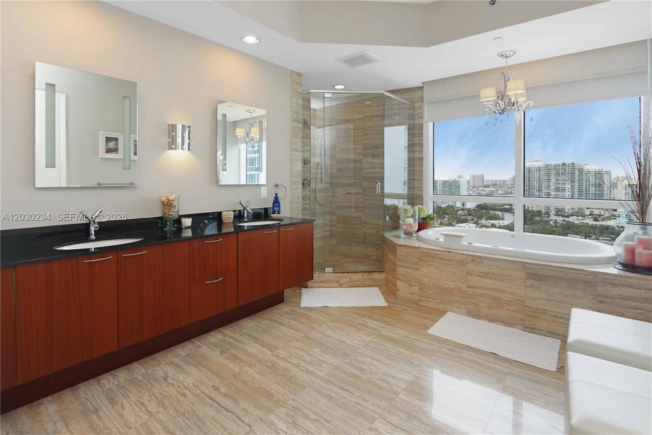 15901 Collins Ave , Unit 2004, Sunny Isles Beach, FL 33160 Photo