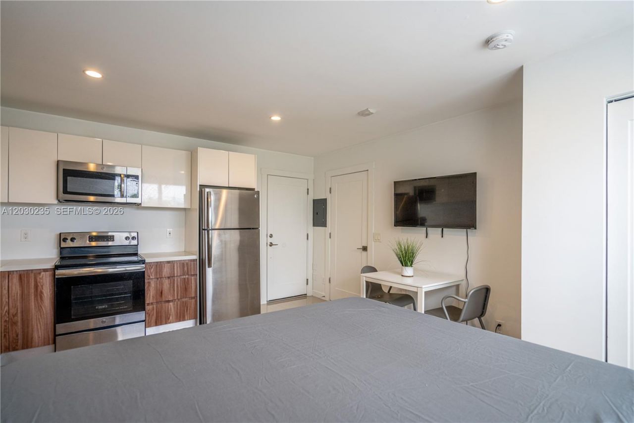 924 Marseille Dr , Unit 26, Miami Beach, FL 33141 Photo