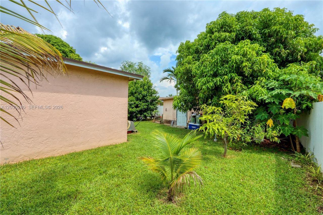 15825 SW 305th Ter , Homestead, FL 33033 Photo