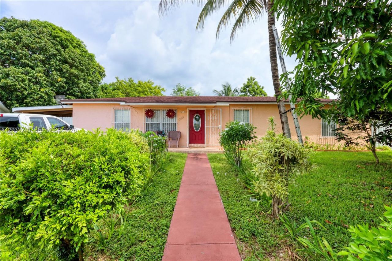 15825 SW 305th Ter , Homestead, FL 33033 Photo