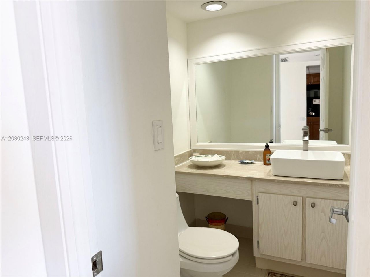 1925 Brickell Ave , Unit 1403, Miami, FL 33129 Photo