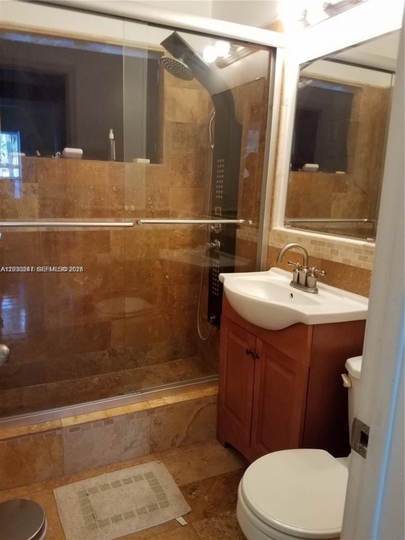 8320 Crespi Blvd, Unit 11, Miami Beach, FL 33141 Photo