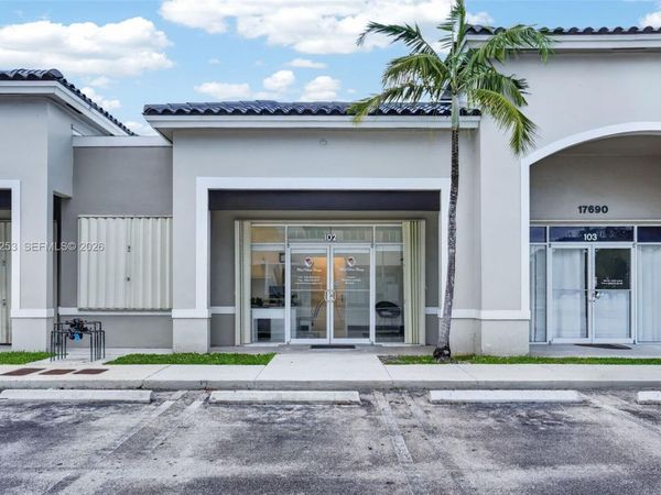 17690 NW 78th Ave , Hialeah, FL 33015