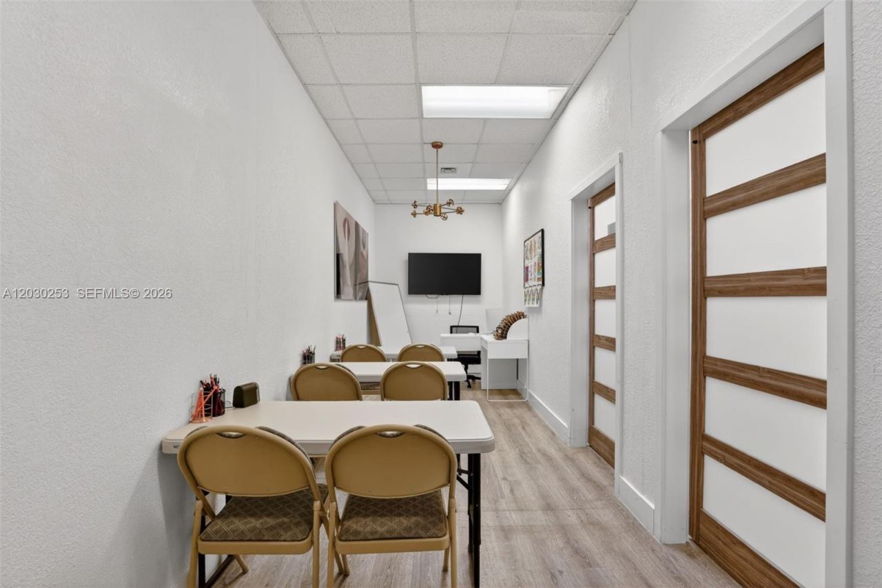 17690 NW 78th Ave , Hialeah, FL 33015 Photo