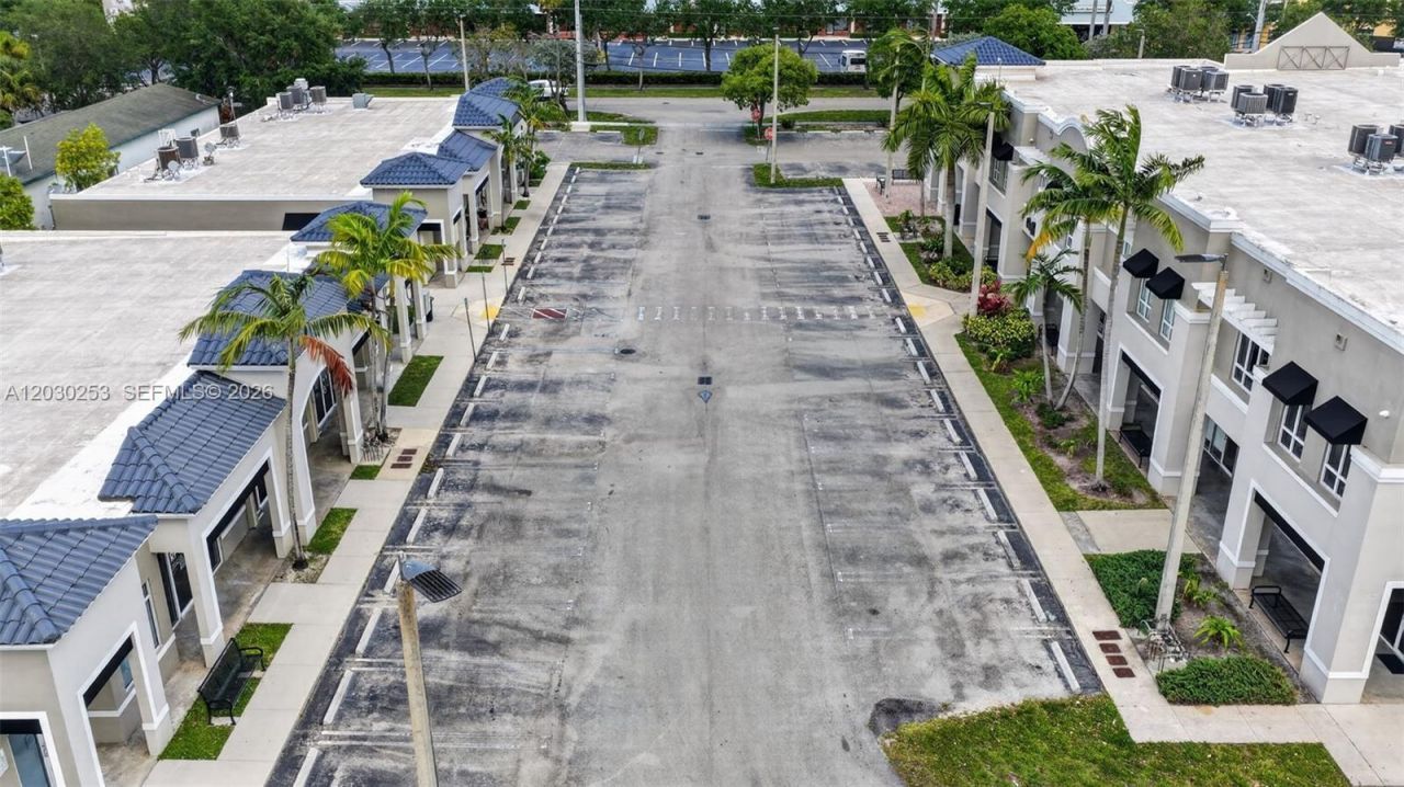 17690 NW 78th Ave , Hialeah, FL 33015 Photo