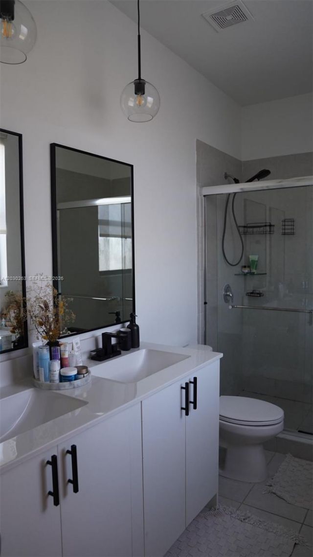 549 NW 204th St , Miami Gardens, FL 33169 Photo