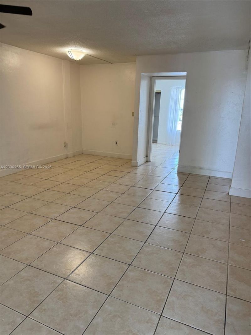 7105 W 13th Ave , Unit 403, Hialeah, FL 33014 Photo