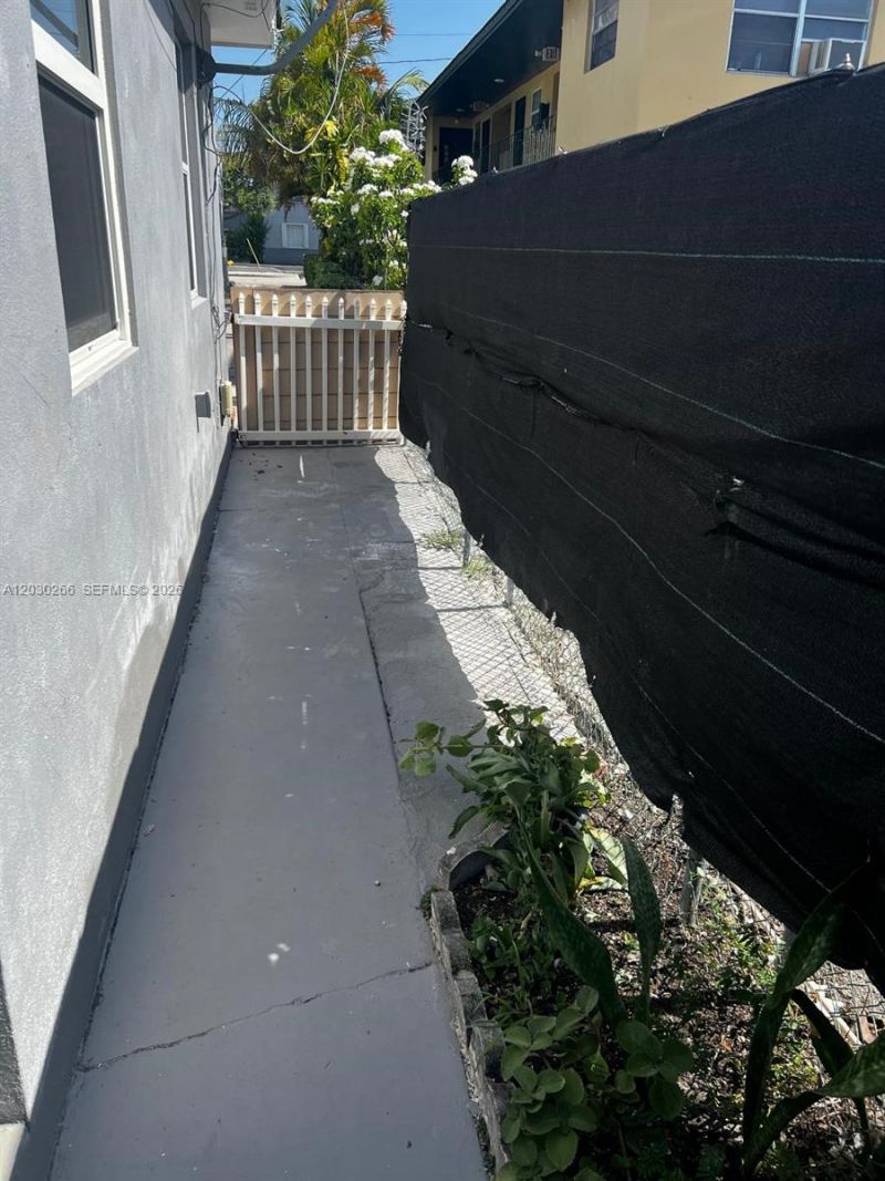 1821 SW 7th St, Unit 7, Miami, FL 33135 Photo