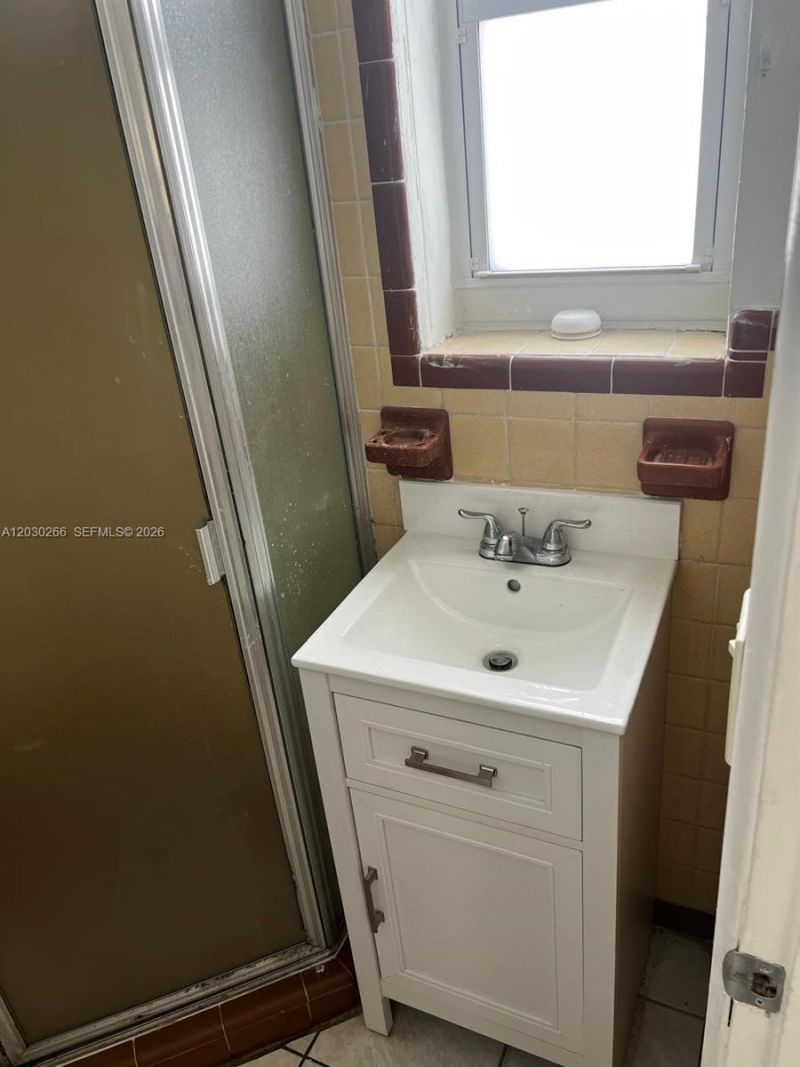 1821 SW 7th St, Unit 7, Miami, FL 33135 Photo