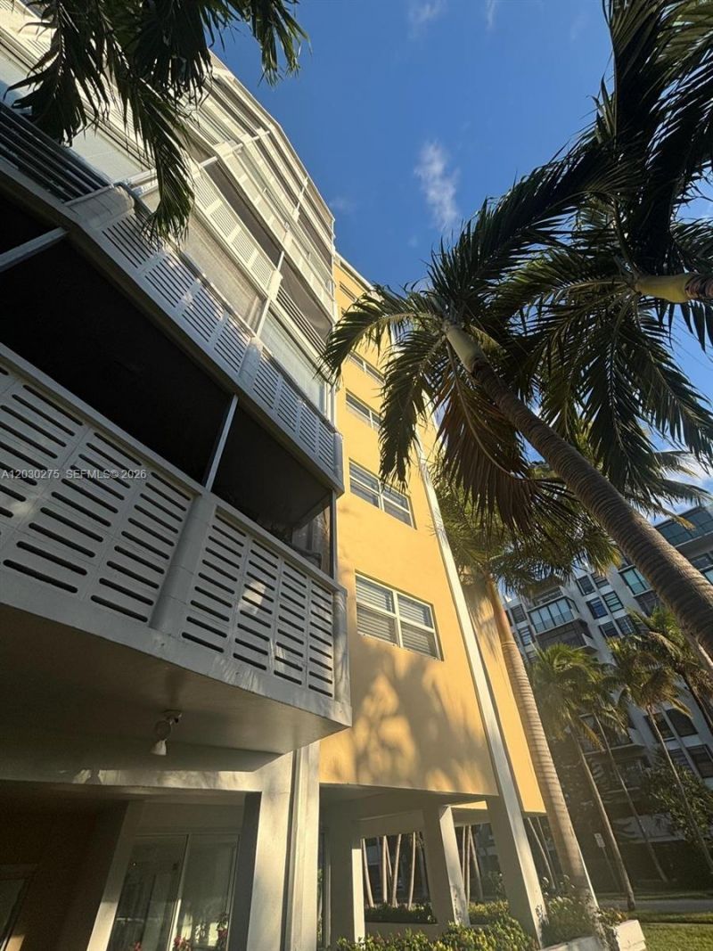555 Crandon Blvd , Unit 43, Key Biscayne, FL 33149 Photo