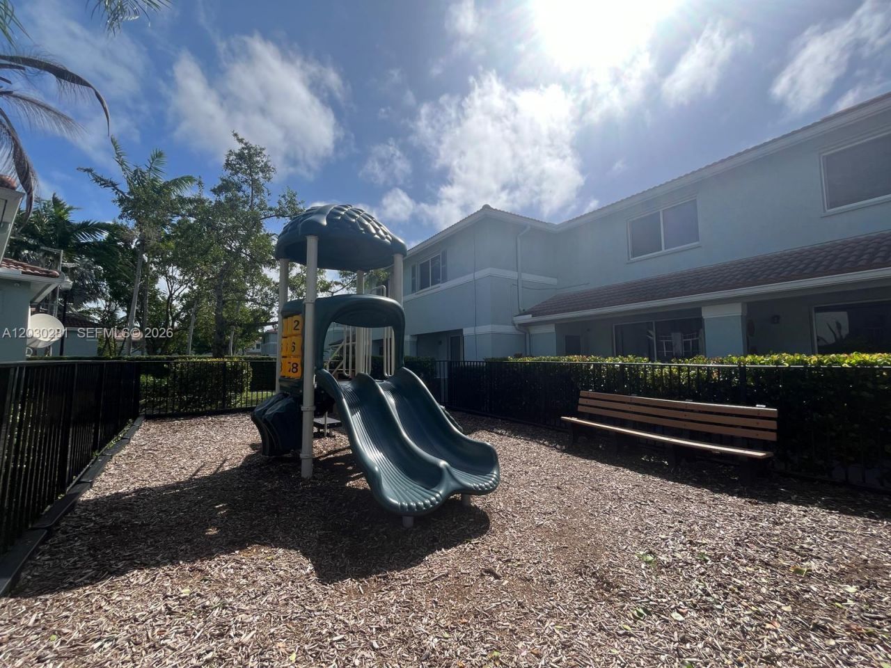 1932 Alamanda Way, Unit 1932, Riviera Beach, FL 33404 Photo
