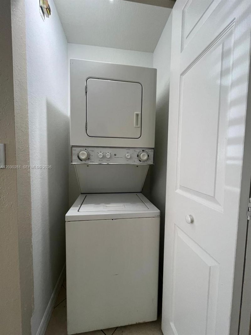 1932 Alamanda Way, Unit 1932, Riviera Beach, FL 33404 Photo