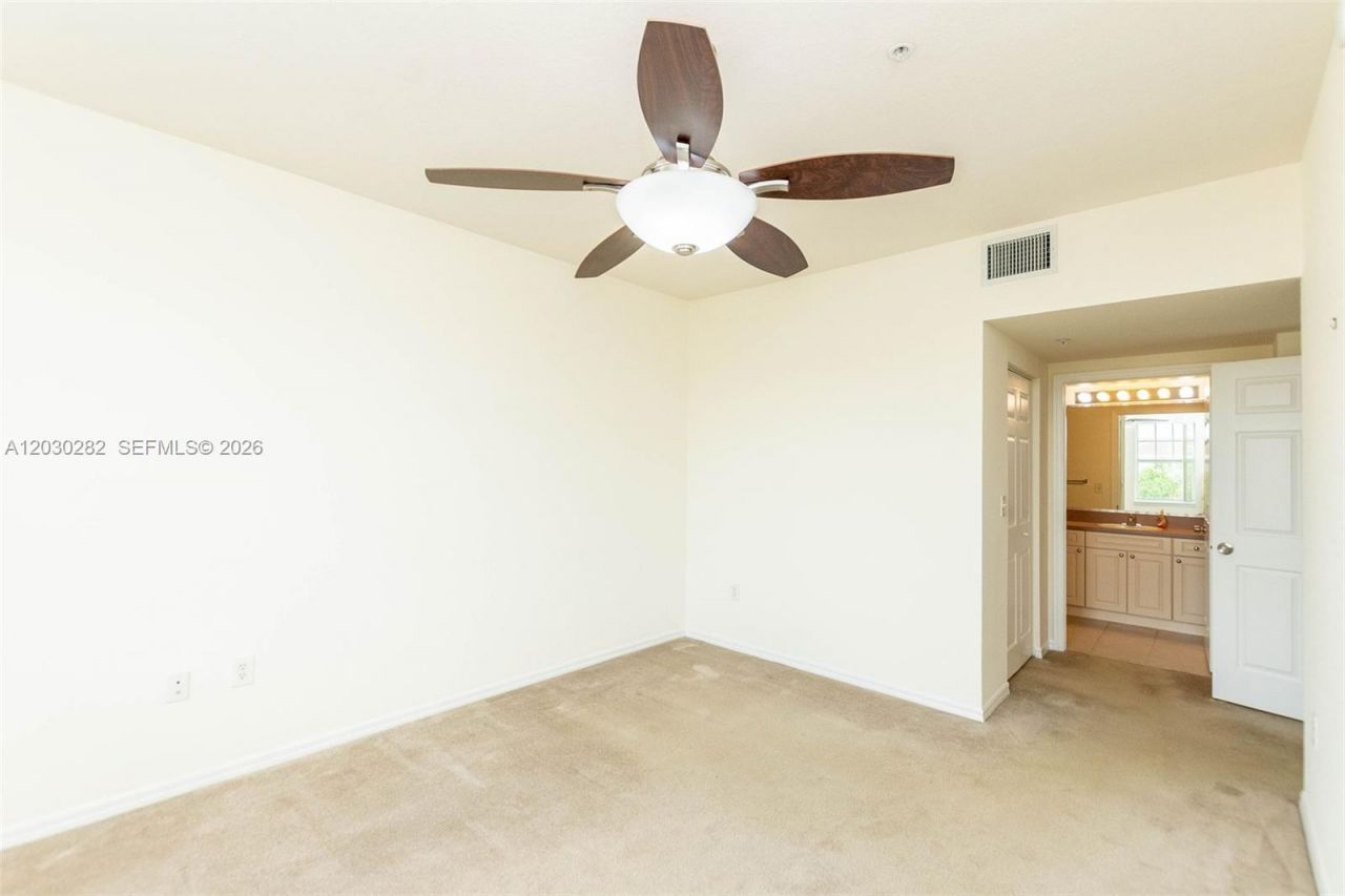 5721 Riverside Dr, Unit 202B5, Coral Springs, FL 33067 Photo