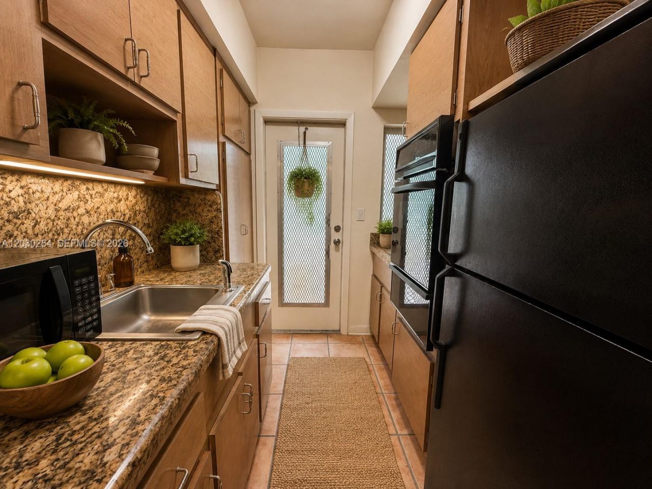 1050 Pennsylvania Ave , Unit 11, Miami Beach, FL 33139 Photo