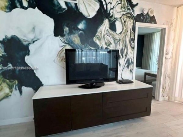 17315 Collins Ave, Unit 1406, Sunny Isles Beach, FL 33160