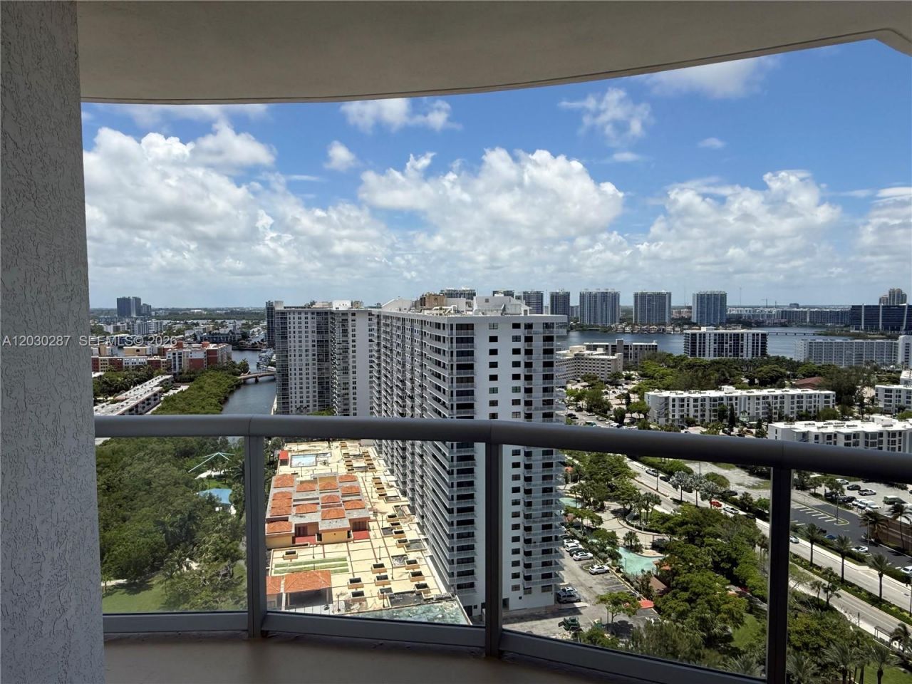 17315 Collins Ave, Unit 1406, Sunny Isles Beach, FL 33160 Photo
