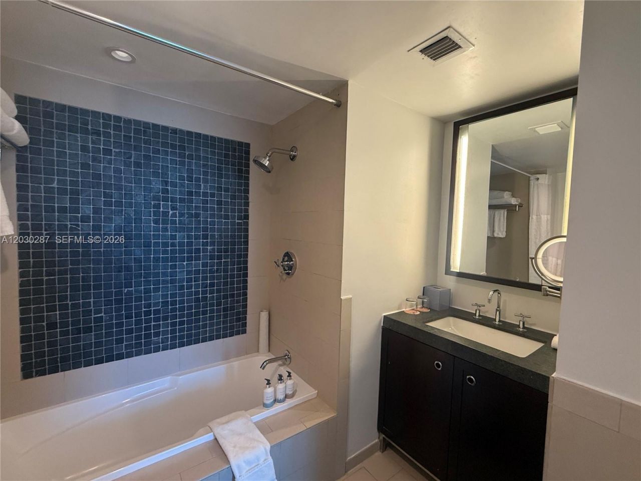 17315 Collins Ave, Unit 1406, Sunny Isles Beach, FL 33160 Photo