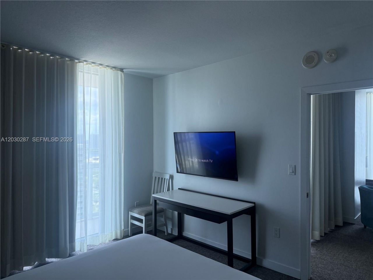 17315 Collins Ave, Unit 1406, Sunny Isles Beach, FL 33160 Photo