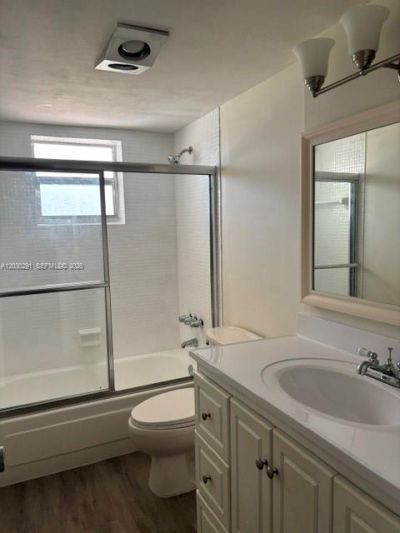 2815 NE 201st Ter , Unit L220, Aventura, FL 33180 Photo