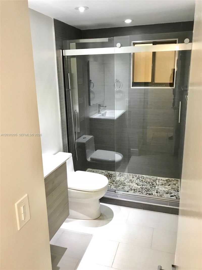 8015 SW 107th Ave , Unit 120, Miami, FL 33173 Photo