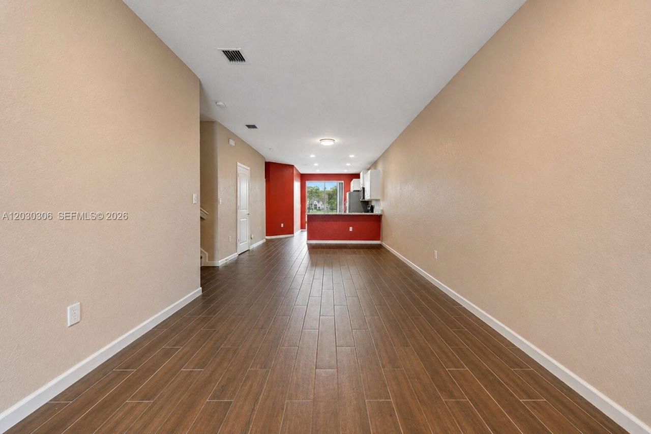 2390 SE 15th St , Homestead, FL 33035 Photo