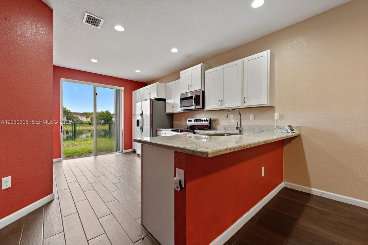 2390 SE 15th St , Homestead, FL 33035 Photo
