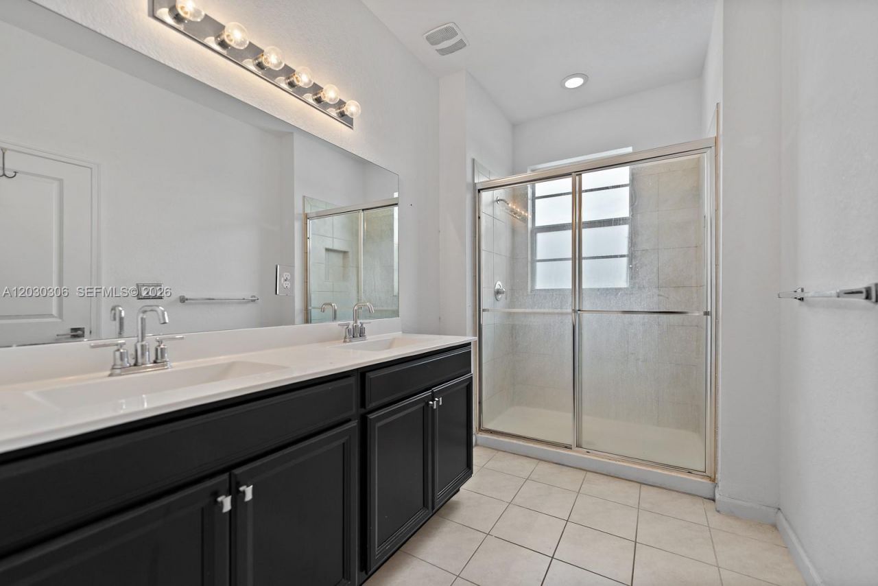 2390 SE 15th St , Homestead, FL 33035 Photo