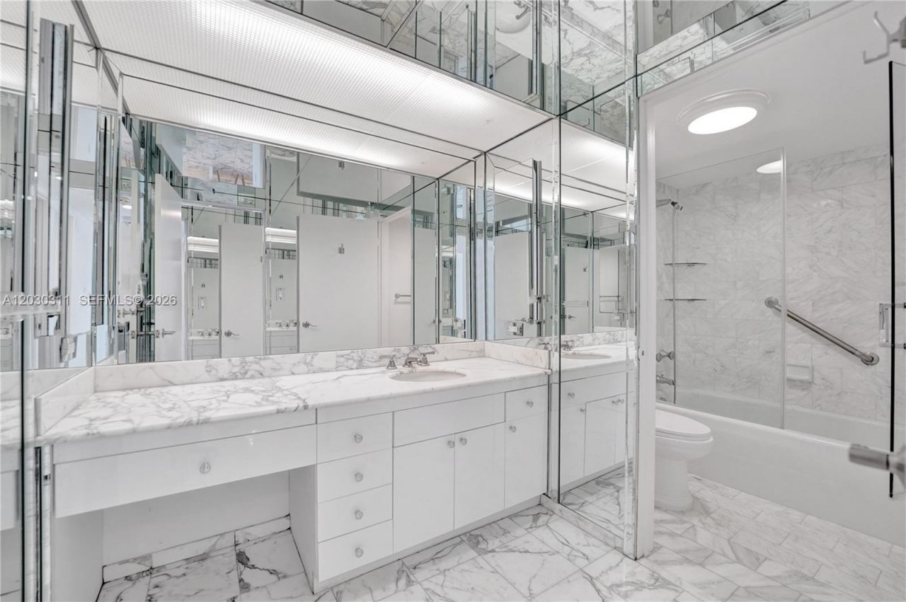 19707 Turnberry Way , Unit 16C, Aventura, FL 33180 Photo
