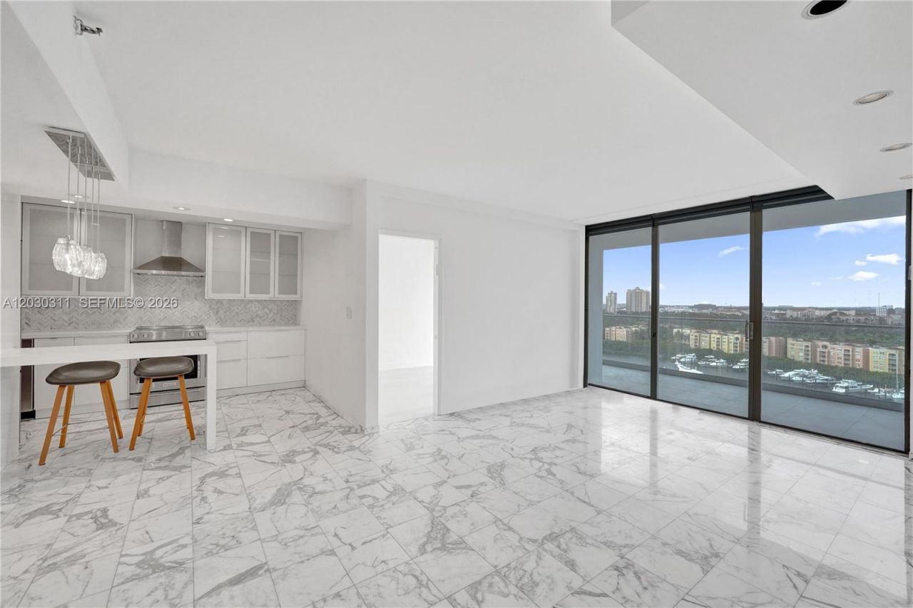19707 Turnberry Way , Unit 16C, Aventura, FL 33180 Photo