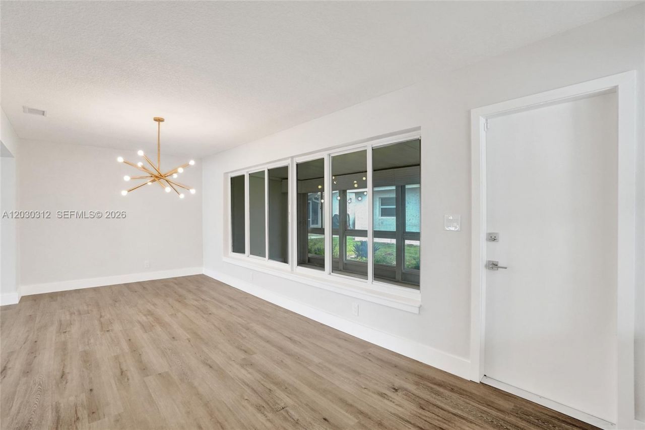 240 NW 25th Ct, Pompano Beach, FL 33064 Photo