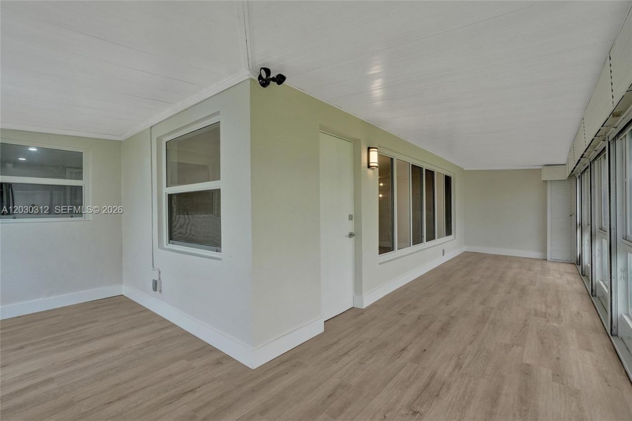 240 NW 25th Ct, Pompano Beach, FL 33064 Photo