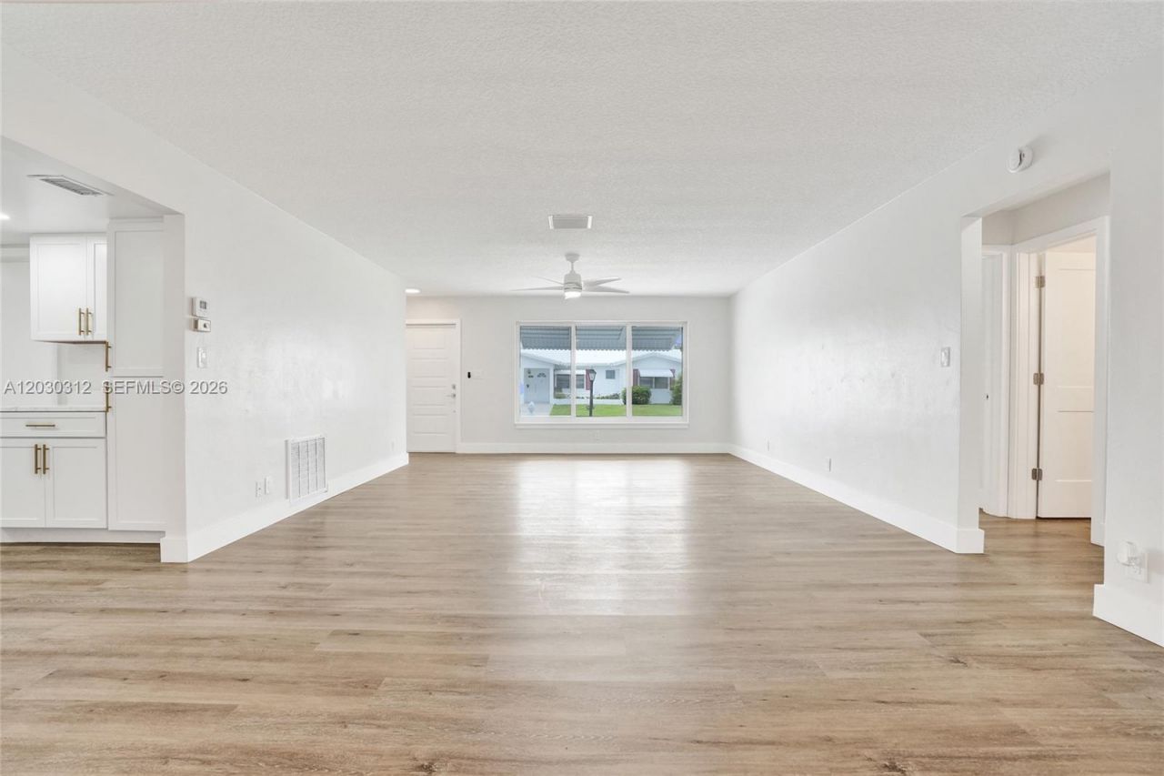 240 NW 25th Ct, Pompano Beach, FL 33064 Photo