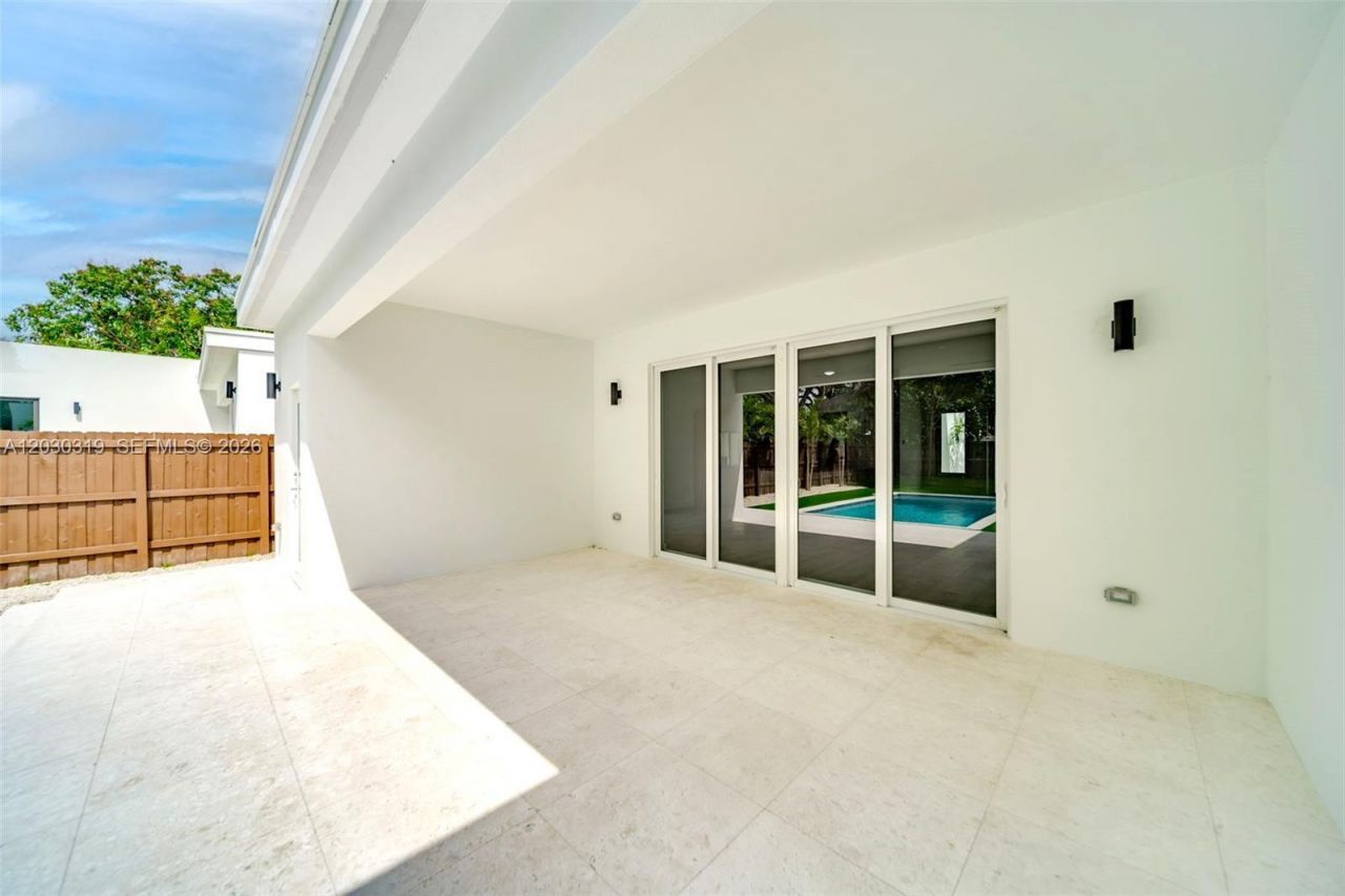 8990 N Miami Ave , El Portal, FL 33150 Photo