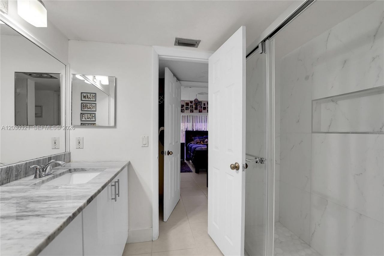 1400 NW 9th Ave , Unit C-18, Boca Raton, FL 33486 Photo